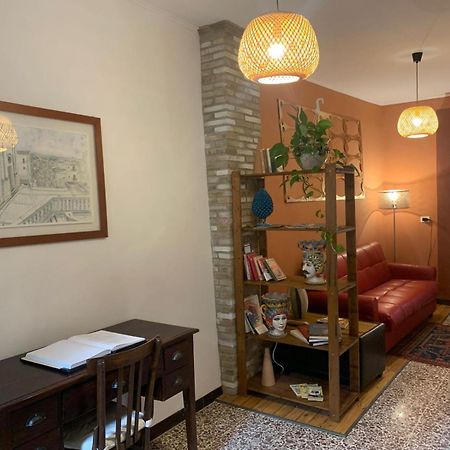 Апартаменты Casa Sofia Кальтаджироне Экстерьер фото